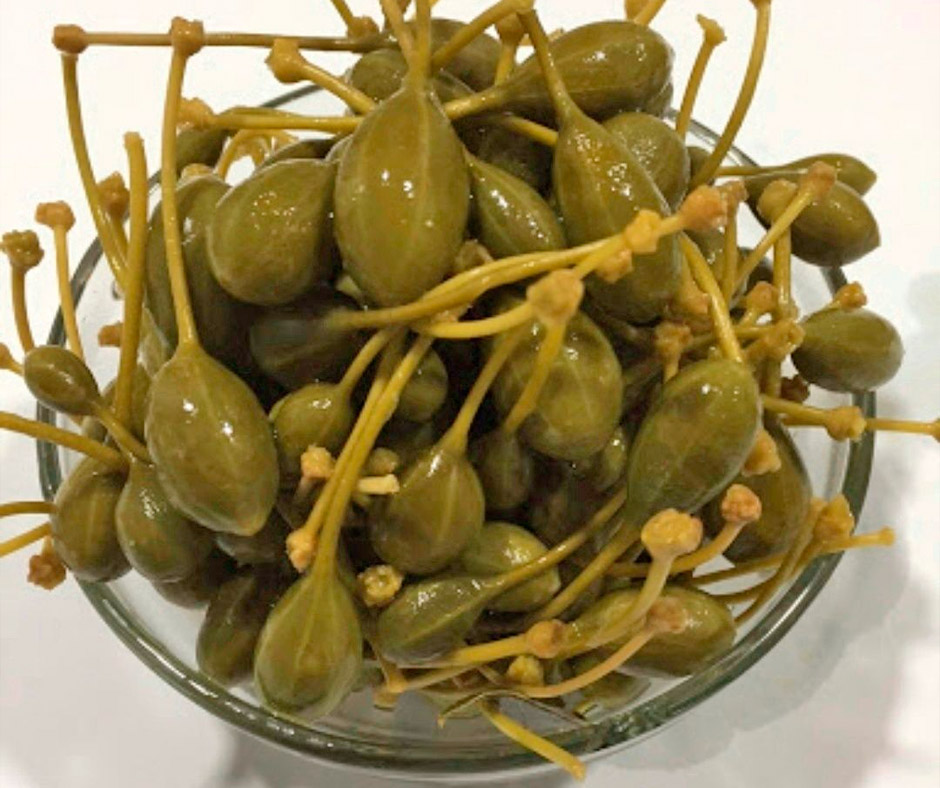 alcaparrones de Jaén, un encurtido delicioso y lleno de beneficios